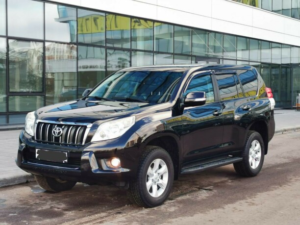 Toyota Land Cruiser Prado J150, 7 мест, 2010 г.