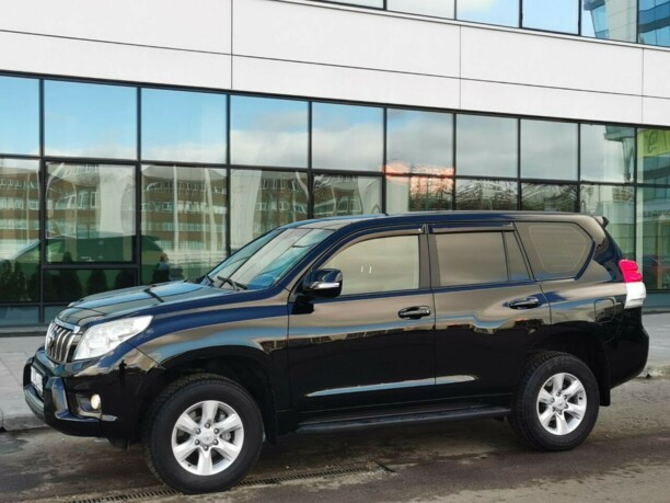 Toyota Land Cruiser Prado J150, 7 мест, 2010 г.