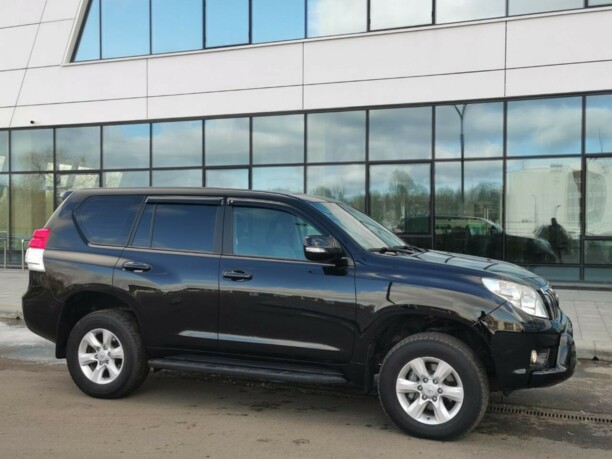 Toyota Land Cruiser Prado J150, 7 мест, 2010 г.