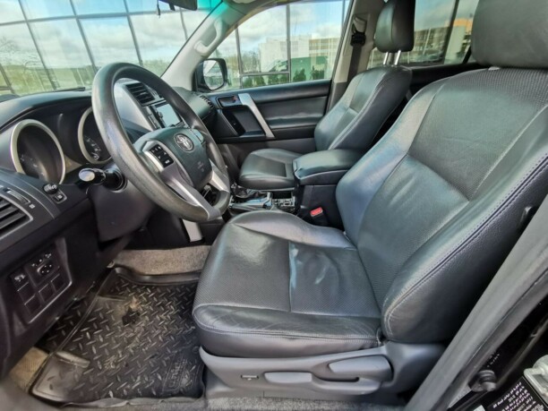 Toyota Land Cruiser Prado J150, 7 мест, 2010 г.