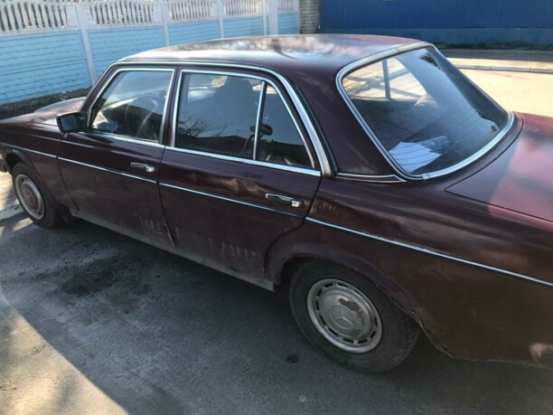 Mercedes-Benz E-Класс W123, 1982 г.