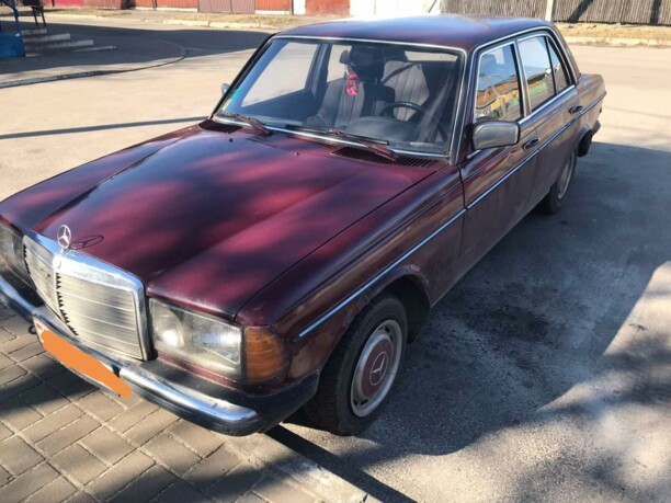 Mercedes-Benz E-Класс W123, 1982 г.