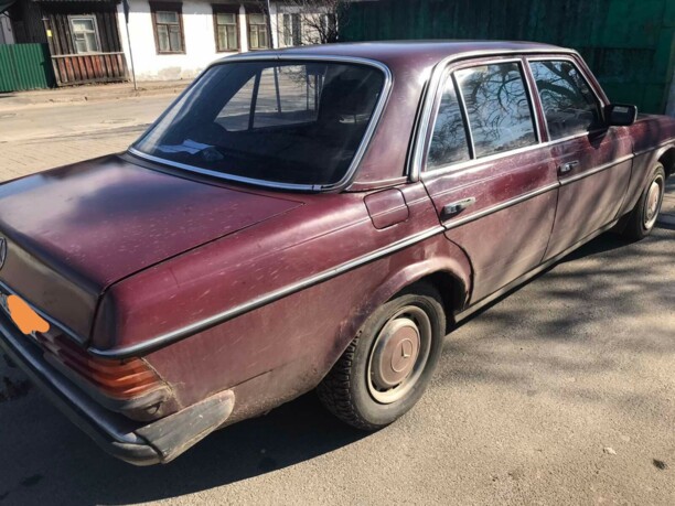 Mercedes-Benz E-Класс W123, 1982 г.