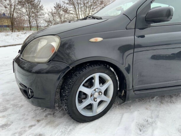 Toyota Yaris I (P1), 2002 г.