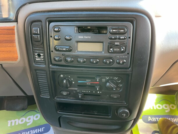 Ford Windstar II, 7 мест, 2000 г.