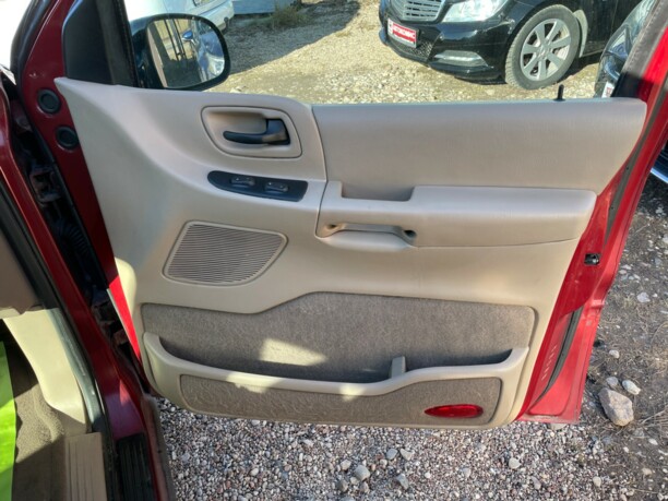 Ford Windstar II, 7 мест, 2000 г.