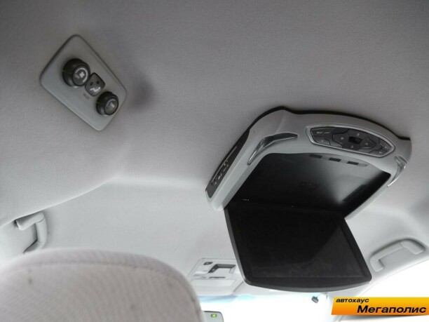 Toyota Sienna III (XL30), 2011 г.