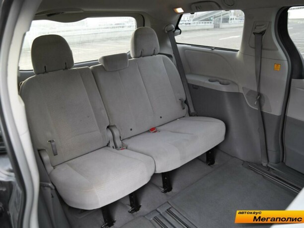 Toyota Sienna III (XL30), 2011 г.