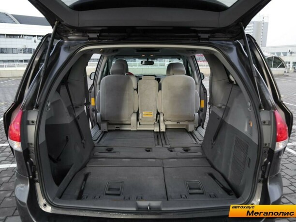 Toyota Sienna III (XL30), 2011 г.
