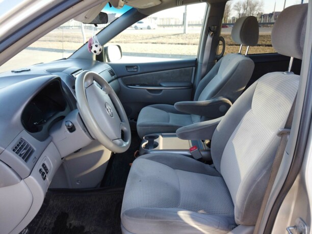 Toyota Sienna II (XL20) · Рестайлинг, 7 мест, 2007 г.