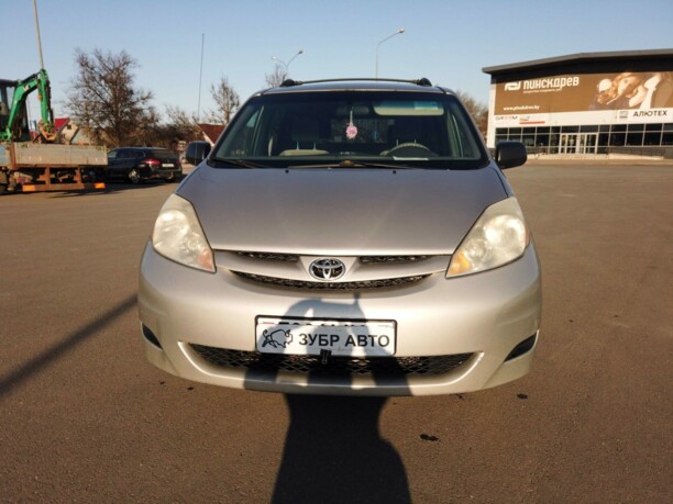 Toyota Sienna II (XL20) · Рестайлинг, 7 мест, 2007 г.