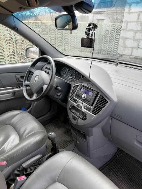 Kia Carens I · Рестайлинг, 2004 г.