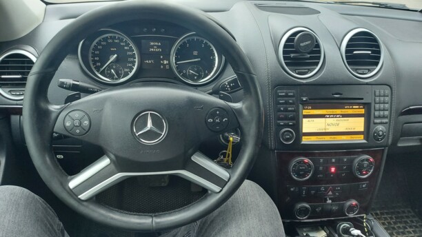 Mercedes-Benz GL-Класс X164 (Рестайлинг), 2010 г.
