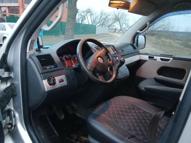 Volkswagen Multivan T5, 2009 г.