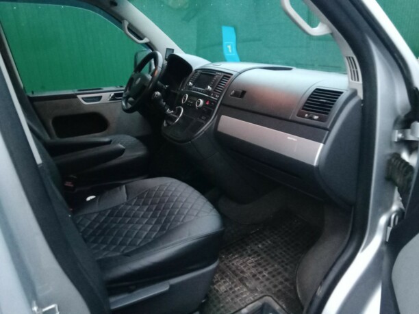 Volkswagen Multivan T5, 2009 г.