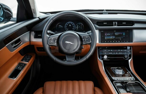 Jaguar XF X260, 2016 г.