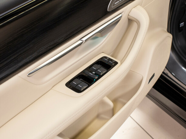 Xpeng P7, 2020 г.