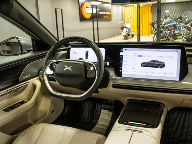 Xpeng P7, 2020 г.