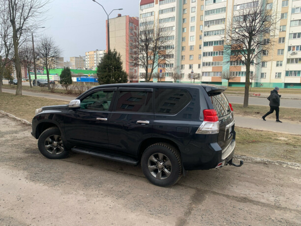 Toyota Land Cruiser Prado J150, 7 мест, 2011 г.