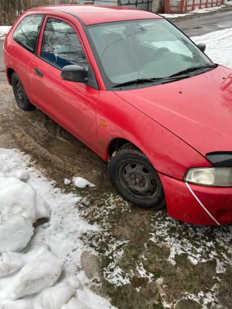 Mitsubishi Colt V, 1998 г.