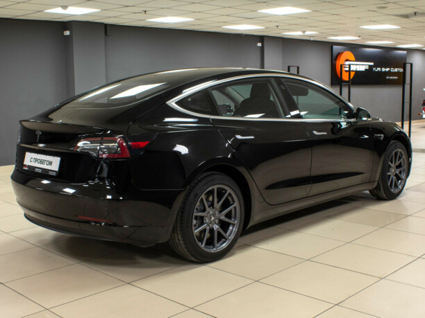 Tesla Model 3, 2019 г.