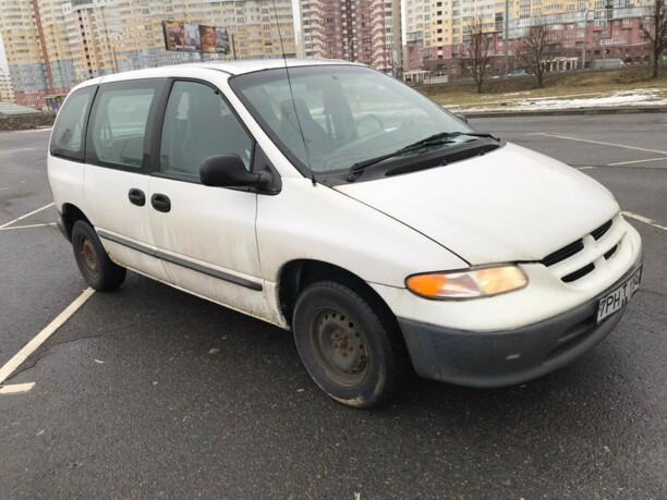 Dodge Caravan III, 7 мест, 1999 г.