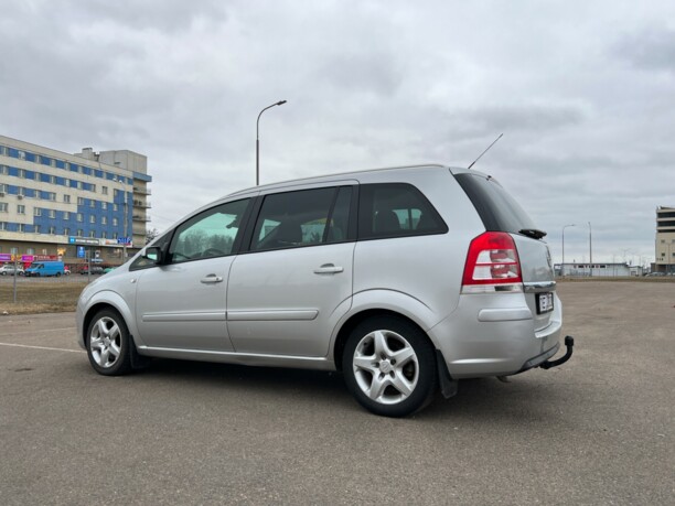 Opel Zafira B · Рестайлинг, 2008 г.