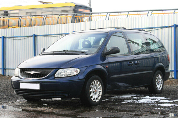 Chrysler Grand Voyager IV, 7 мест, 2001 г.