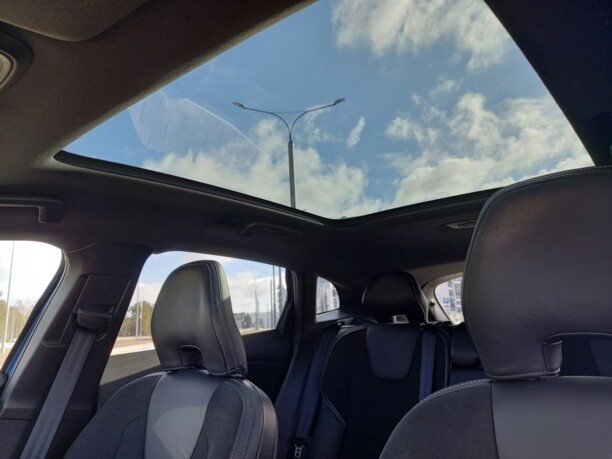 Volvo V40 II · Рестайлинг, 2018 г.