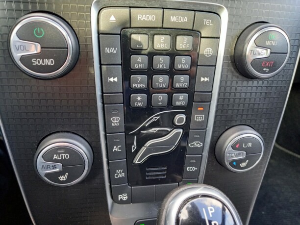 Volvo V40 II · Рестайлинг, 2018 г.