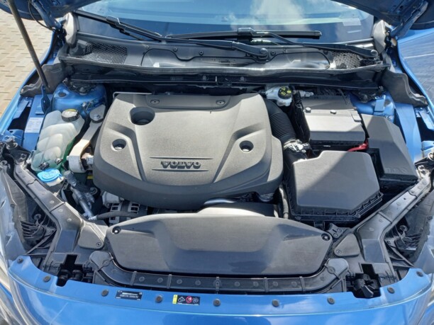 Volvo V40 II · Рестайлинг, 2018 г.
