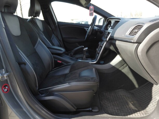Volvo V40 II, 2015 г.