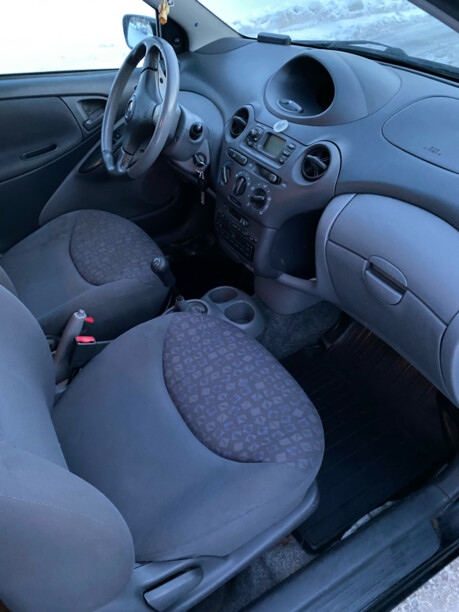 Toyota Yaris I (P1), 2001 г.