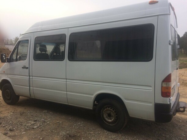 Mercedes-Benz Sprinter микроавтобус, 2000 г.