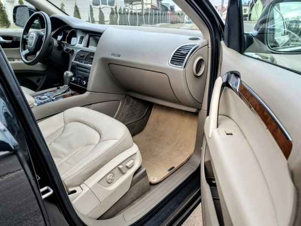 Audi Q7 4L, 7 мест, 2008 г.