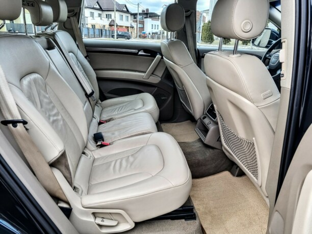 Audi Q7 4L, 7 мест, 2008 г.