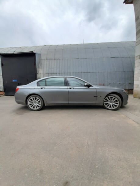 BMW 7 серия F02 (Long), 2009 г.