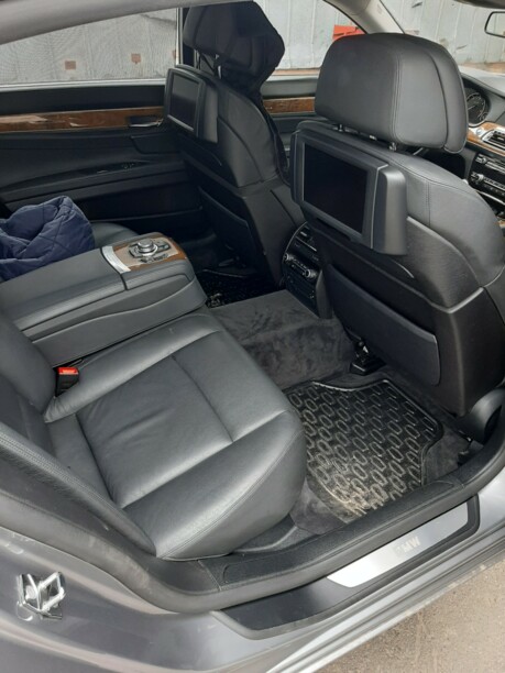 BMW 7 серия F02 (Long), 2009 г.