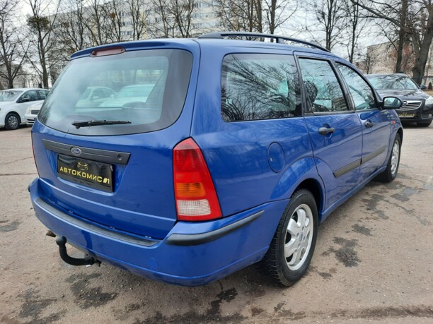 Ford Focus I · Рестайлинг, 2001 г.