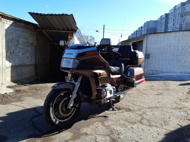 Honda Gold Wing GL1200 , 1986 г.