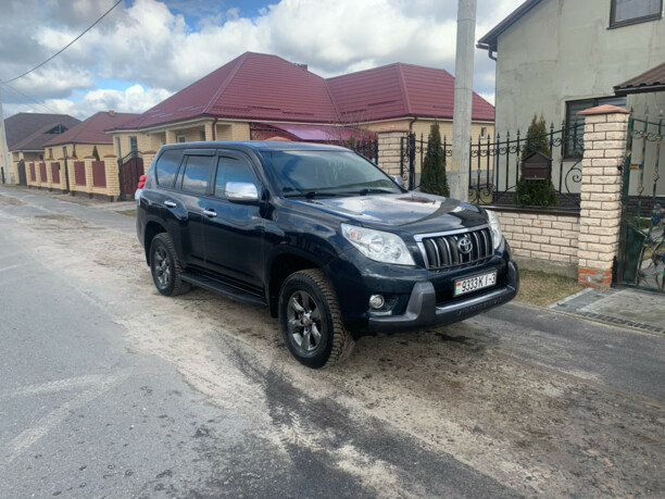 Toyota Land Cruiser Prado J150, 7 мест, 2011 г.