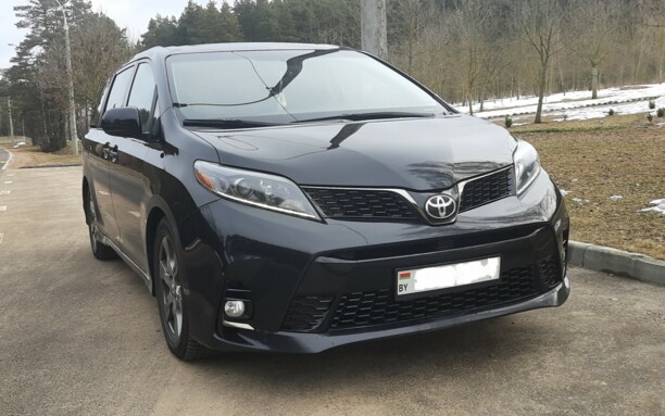 Toyota Sienna III (XL30) · 2-й рестайлинг, 7 мест, 2017 г.