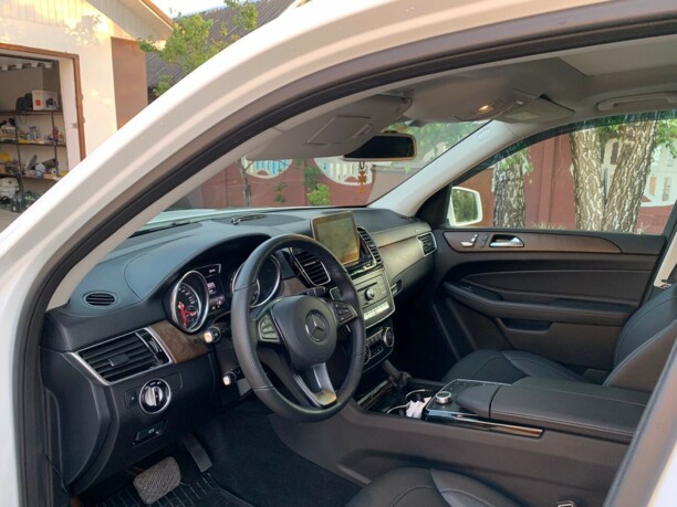Mercedes-Benz GLS X166, 7 мест, 2017 г.