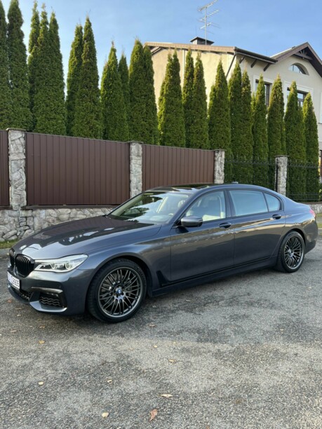 BMW 7 серия G12 (Long), 2017 г.