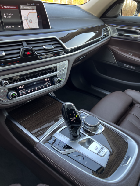 BMW 7 серия G12 (Long), 2017 г.