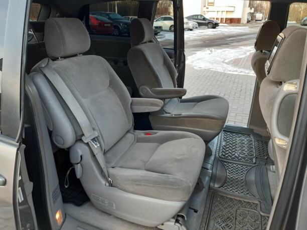 Toyota Sienna II (XL20), 7 мест, 2003 г.