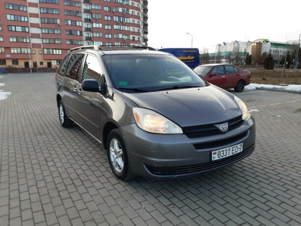 Toyota Sienna II (XL20), 7 мест, 2003 г.
