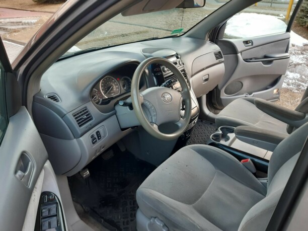Toyota Sienna II (XL20), 7 мест, 2003 г.