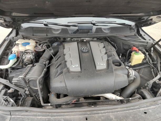 Volkswagen Touareg II, 2011 г.