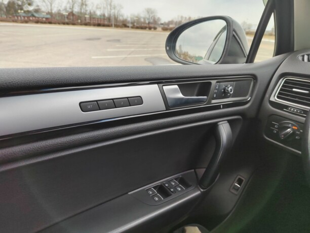 Volkswagen Touareg II, 2011 г.